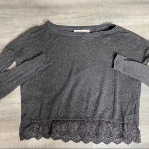 Black long sleeve shirt.